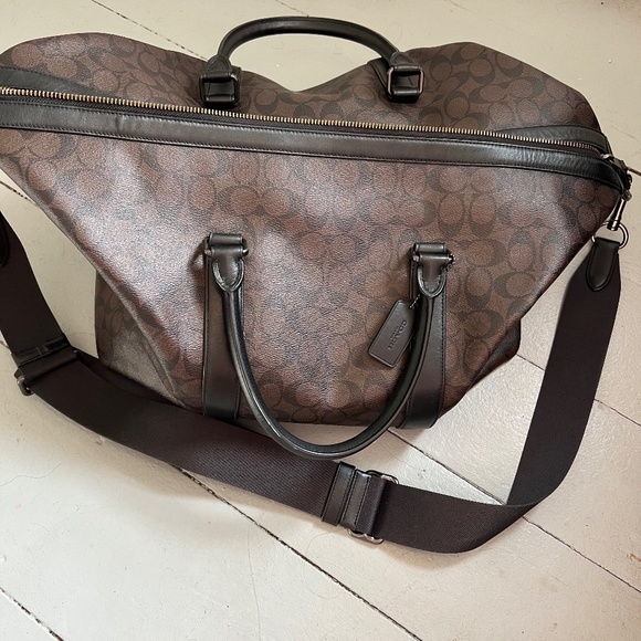 Coach Duffle - Picture 1 of 2